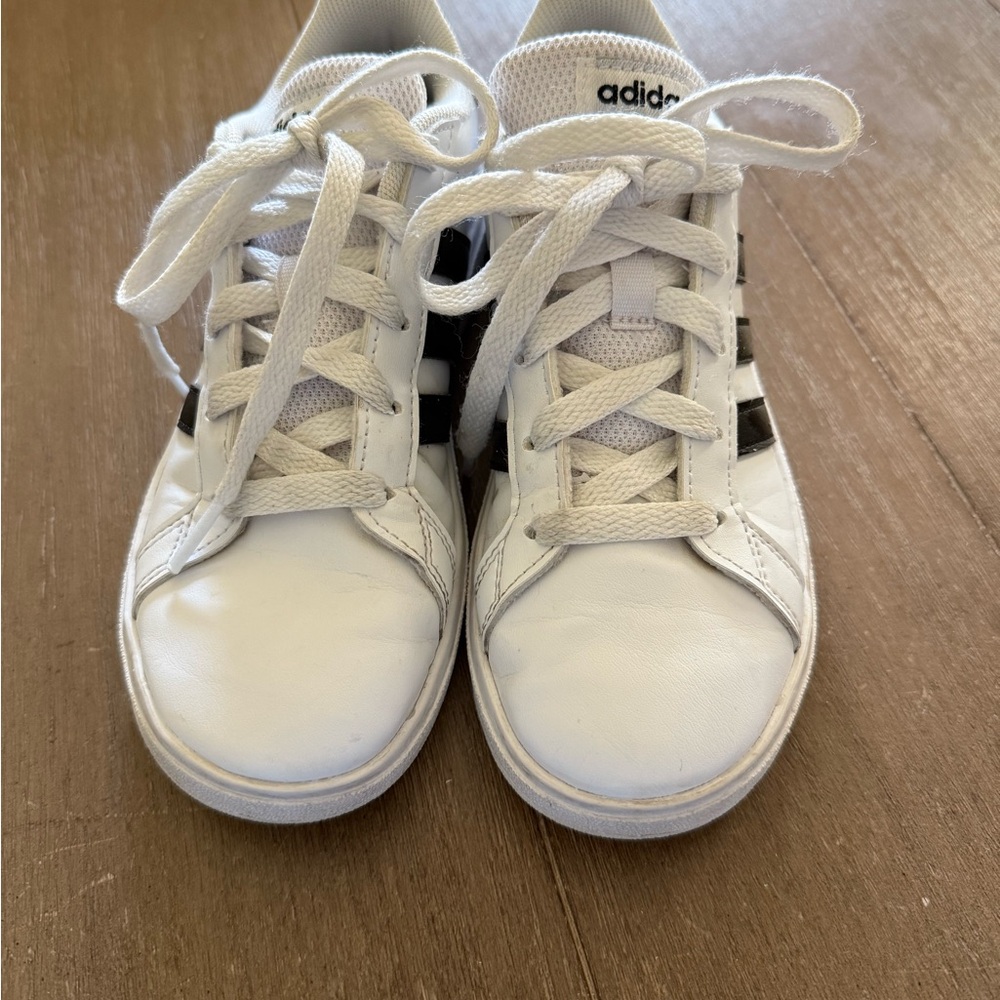 Adidas Kids Grand Court 2.0 - SIZE 1